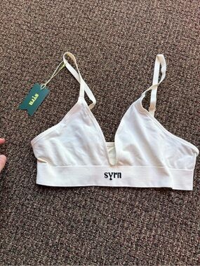 Syrn Cream Wireless Bralette with Center V Detail